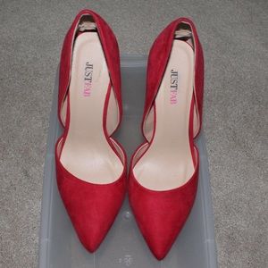 👠 Red Suede JustFab Pumps 👠